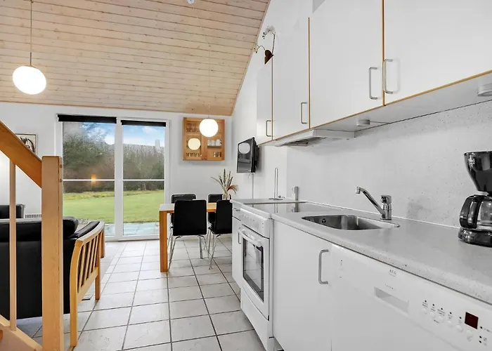 Holiday home Cozy In With Wifi *